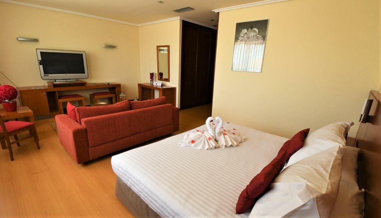 Hotel Miravalle Ourense Eksteriør bilde