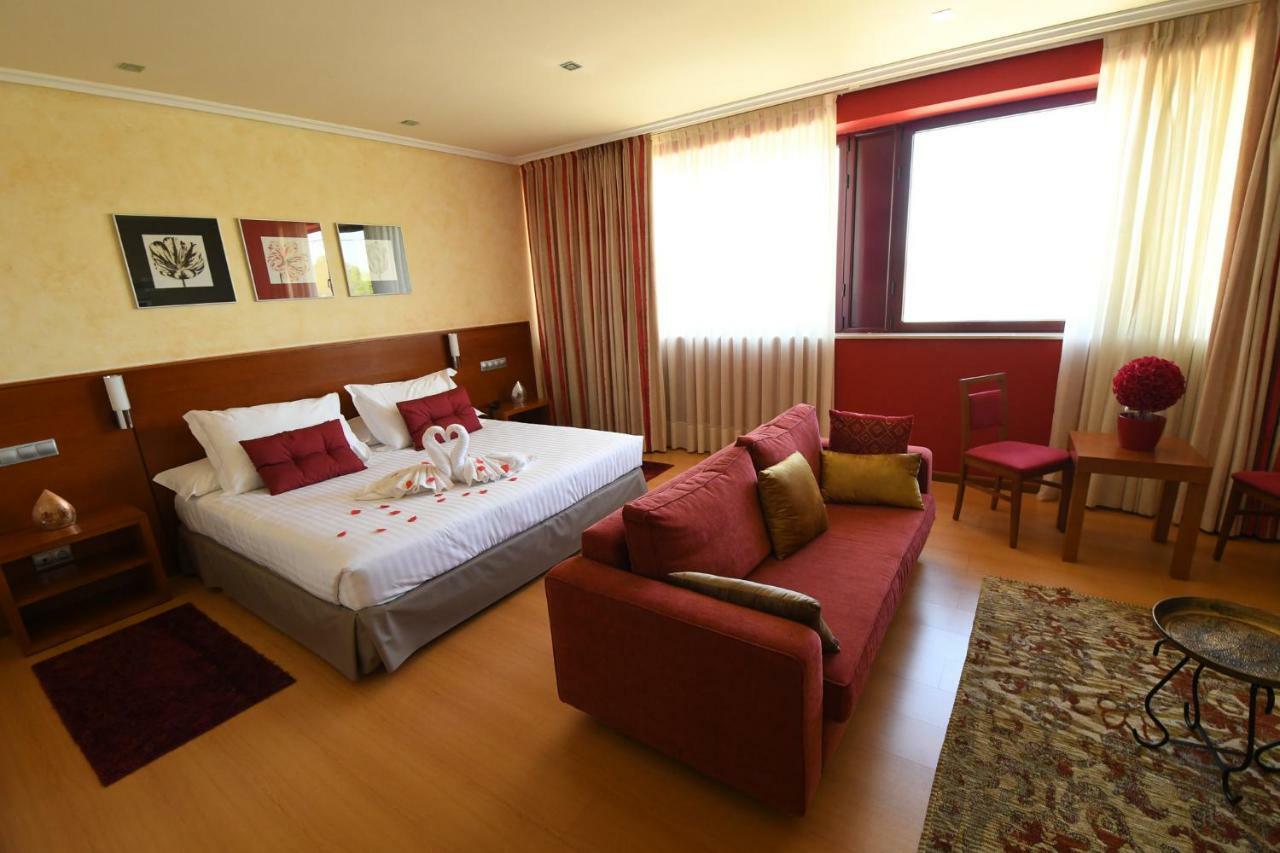 Hotel Miravalle Ourense Eksteriør bilde