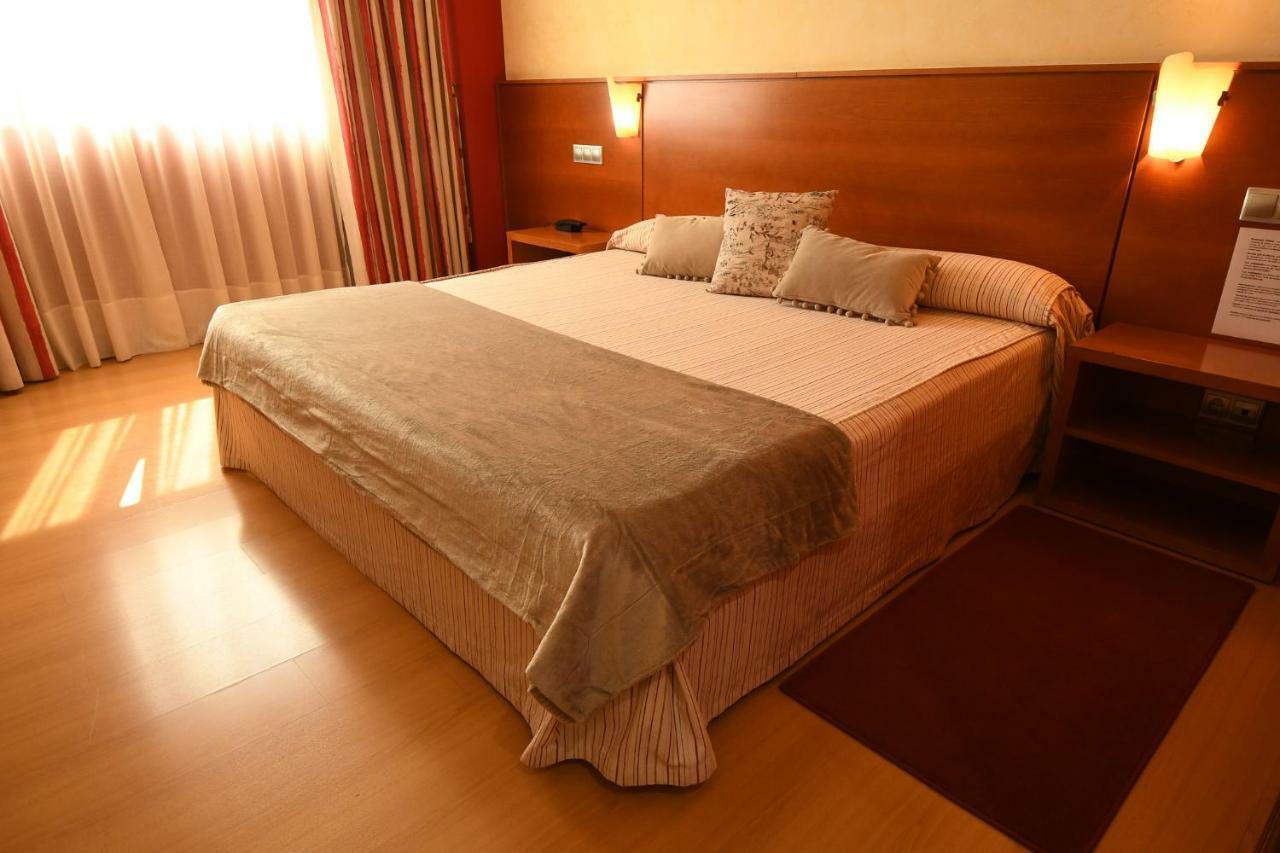 Hotel Miravalle Ourense Eksteriør bilde